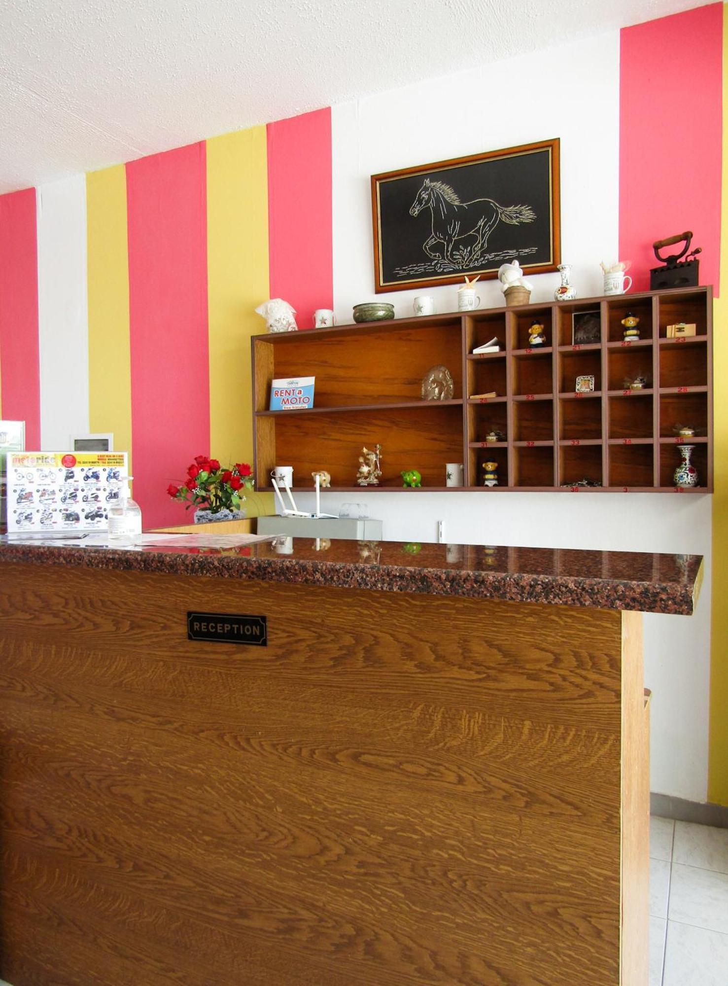 فاليراكي Oleander Studios المظهر الخارجي الصورة